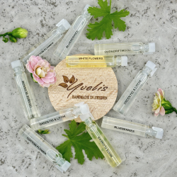 Product photo on fragrance samples on our Nature Collection